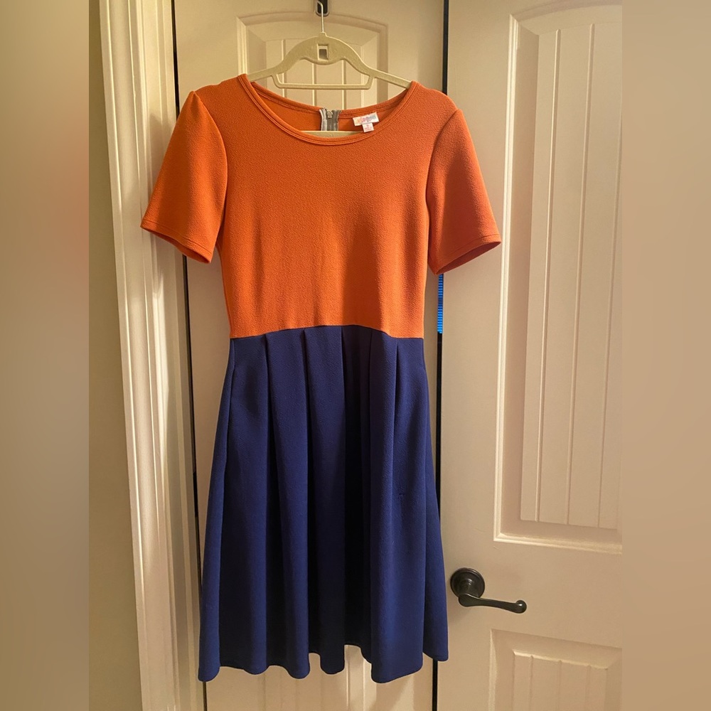 Perfect game day dress! Orange and blue